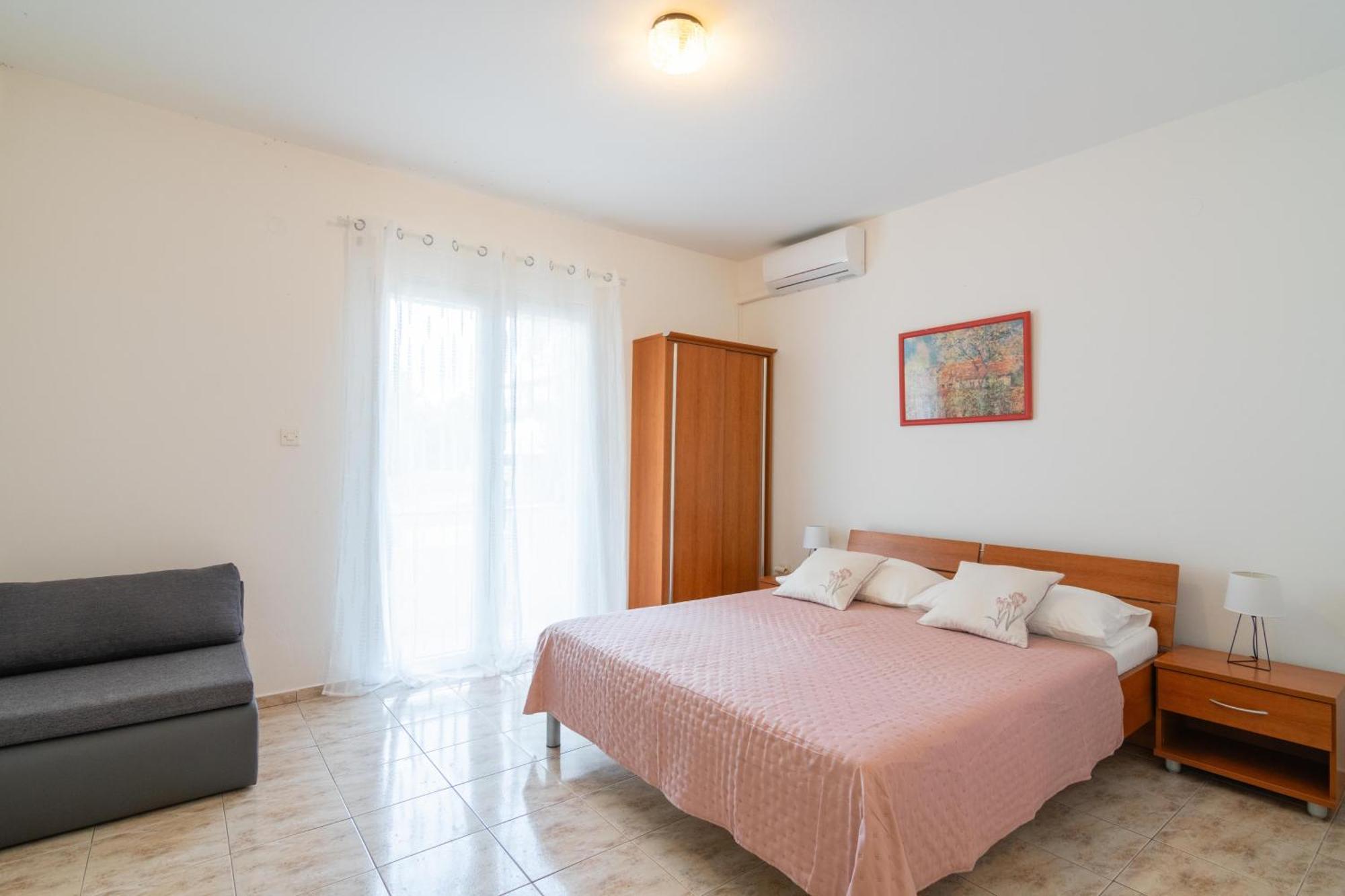 Apartments With A Parking Space Mandre, Pag - 18748 Kolan Esterno foto