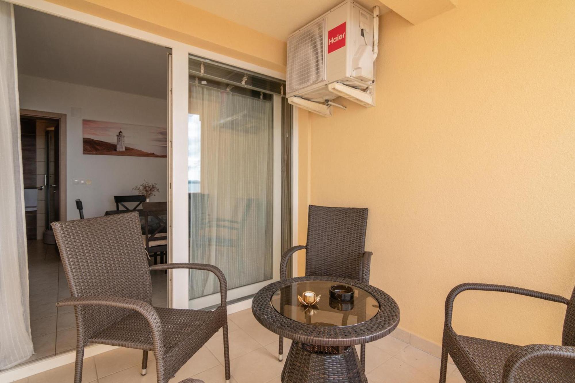Apartments With A Parking Space Mandre, Pag - 18748 Kolan Esterno foto
