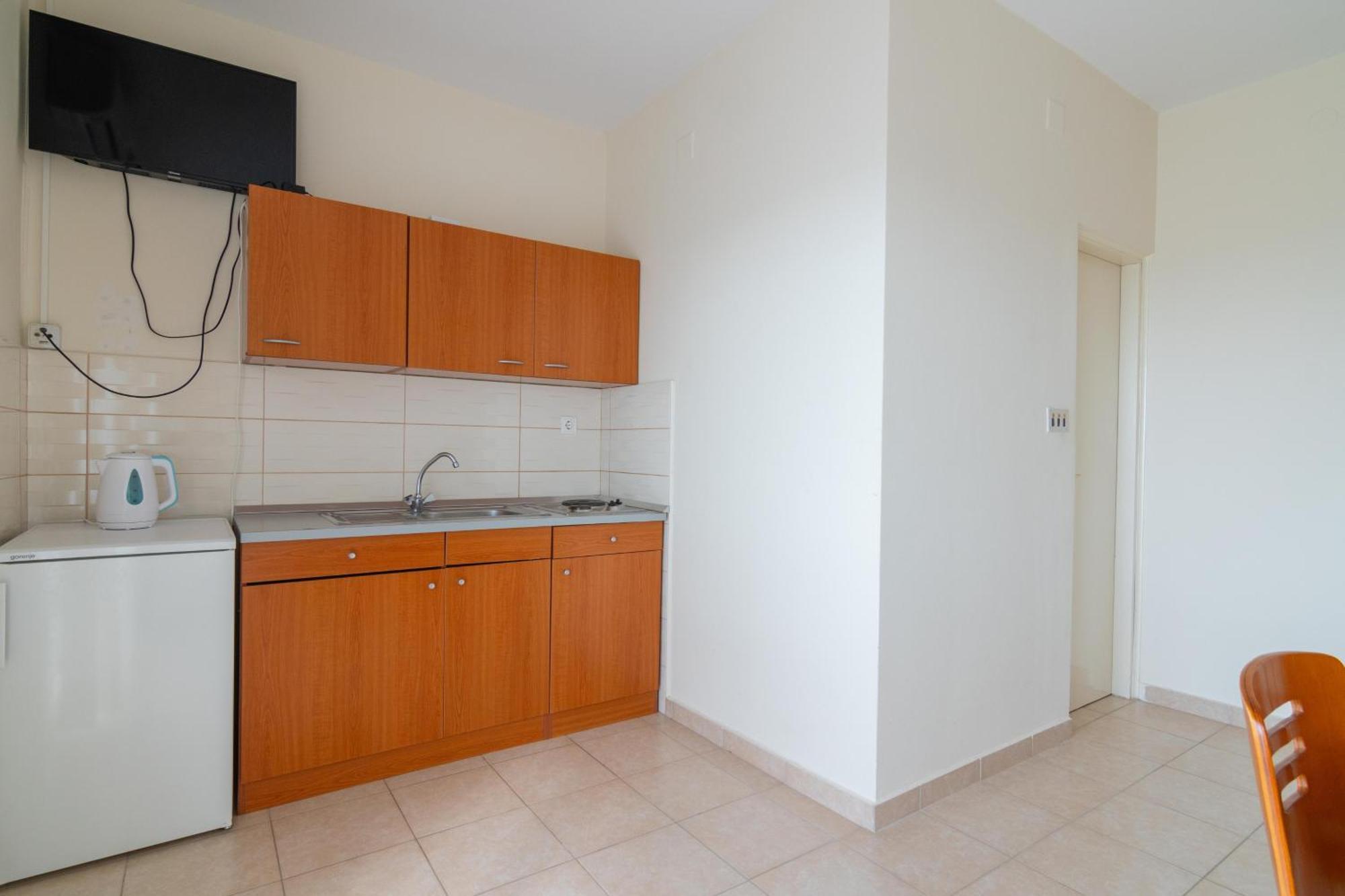 Apartments With A Parking Space Mandre, Pag - 18748 Kolan Esterno foto